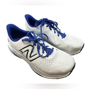 New Balance Womens Fresh Foam X 860 V13 Sneaker in Marine Blue/ White Size 10.5